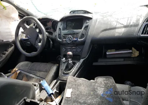 2017 Ford Focus St z USA, uszkodzony, nr VIN 1FADP3L92HL285230